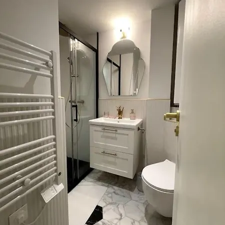 Chic Dans Le Centre De Apartman *