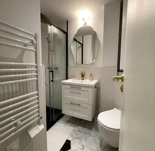 Chic Dans Le Centre De Apartment *